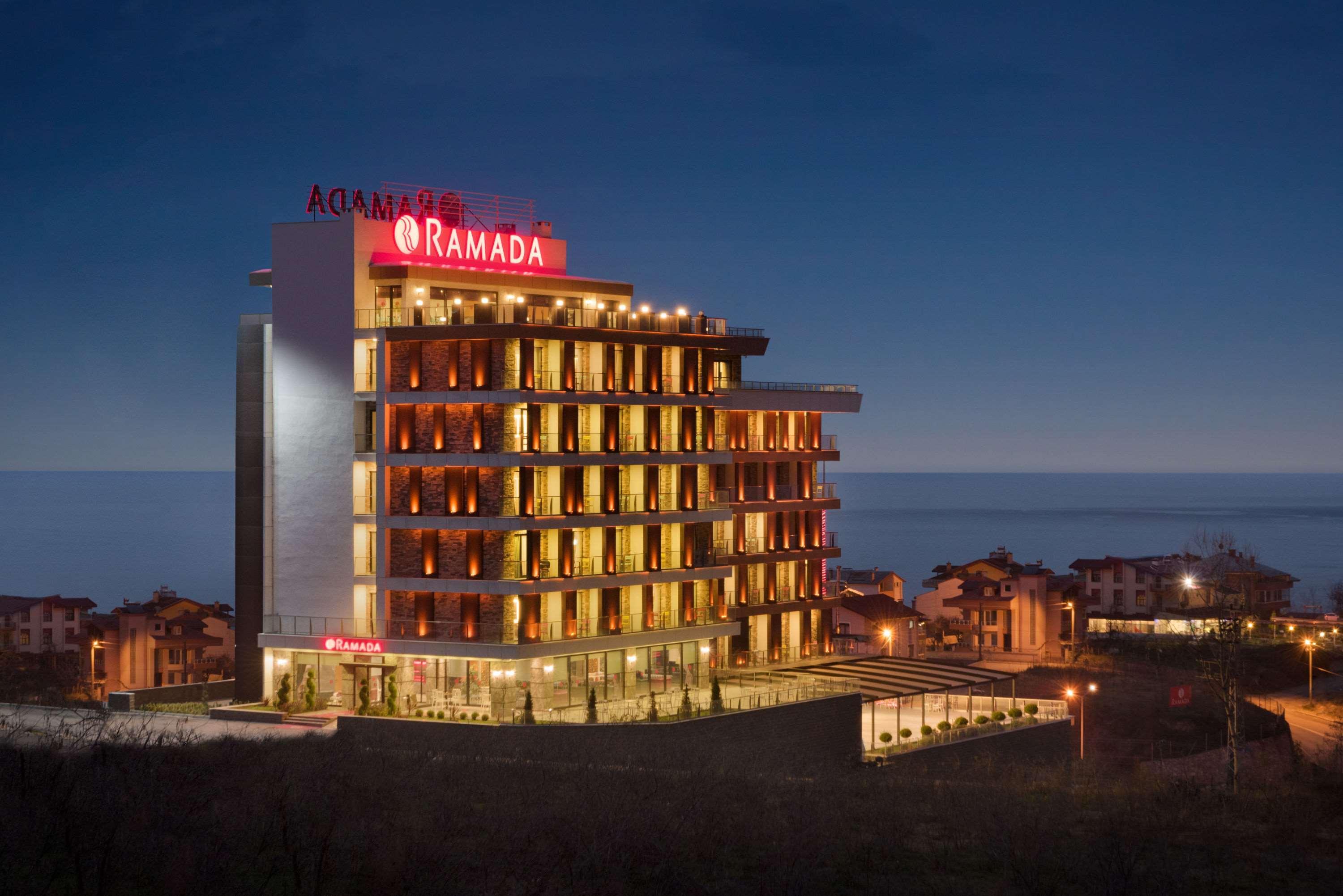 Ramada By Wyndham Giresun Piraziz Hotel Buitenkant foto