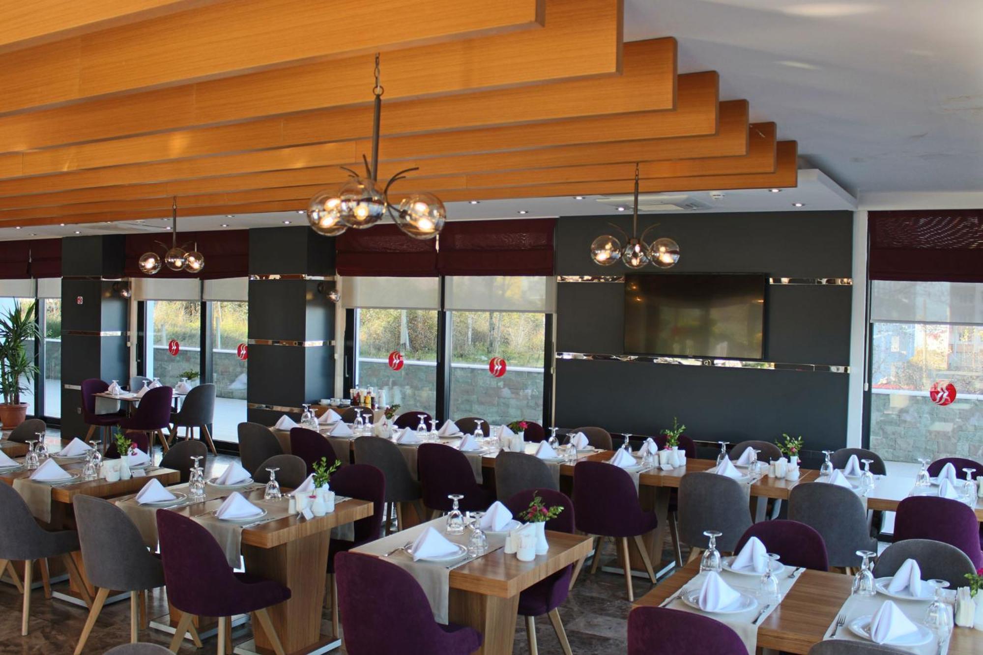 Ramada By Wyndham Giresun Piraziz Hotel Buitenkant foto